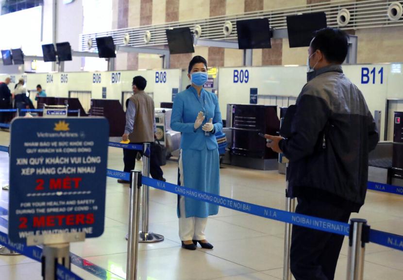 Vietnam kembali membuka penerbangan ke negara tanpa kasus baru Covid-19 (Foto: suasana bandara di Vietnam)