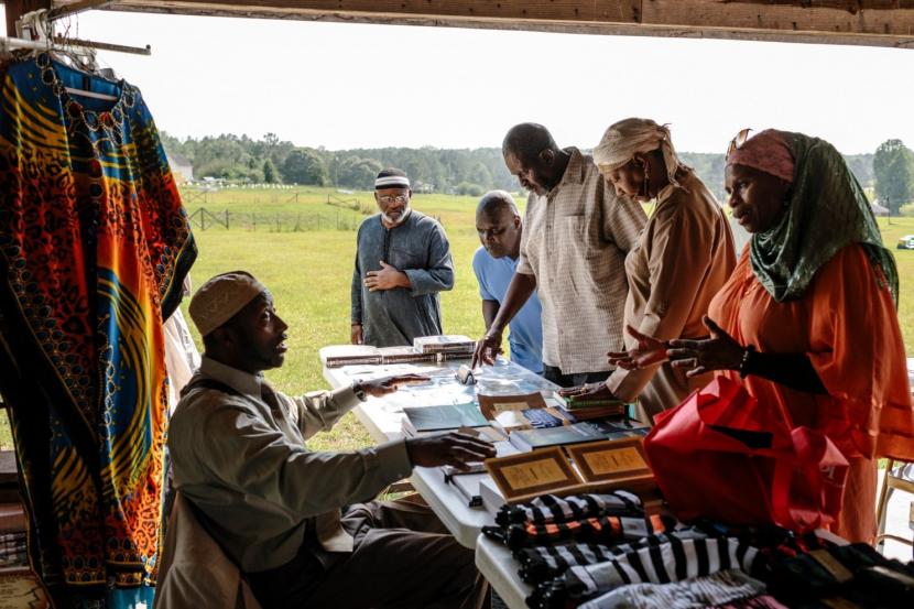 Aktivitas Muslim di Mississippi di tempat terbuka.