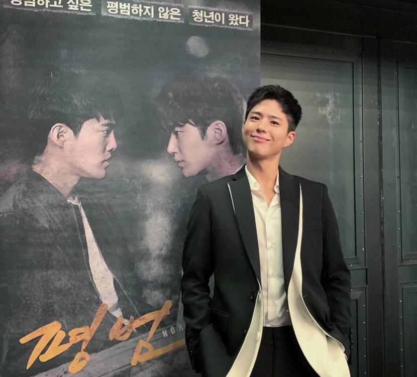 Aktor asal Korea Selatan, Park Bo-Gum Resmi bergabung dengan agensi THEBLACKLABEL mulai Januari 2023.