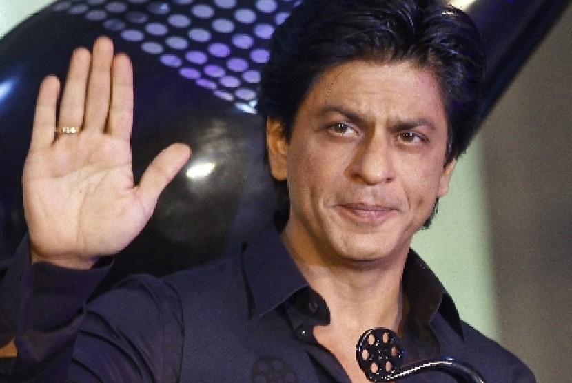 Aktor Bollywood, Shah Rukh Khan. Industri perfilman Bollywood memiliki kontroversi terhadap adegan berciuman (ilustrasi).