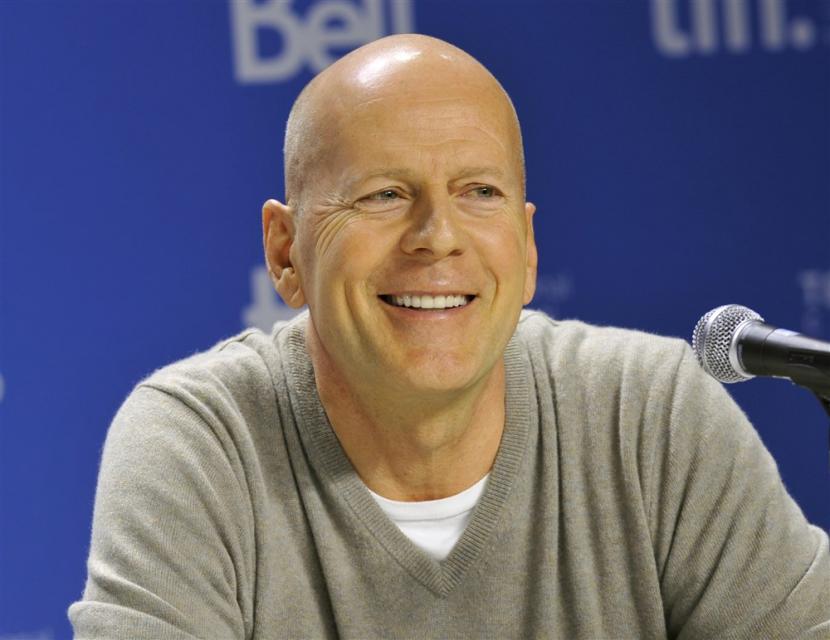 Aktor Bruce Willis menghadiri konferensi pers film Looper di Toronto International Film Festival, Toronto, Kanada, 6 September 2012. Willis berhenti main film setelah terdiagnosis afasia dan dimensia frontotemporal.