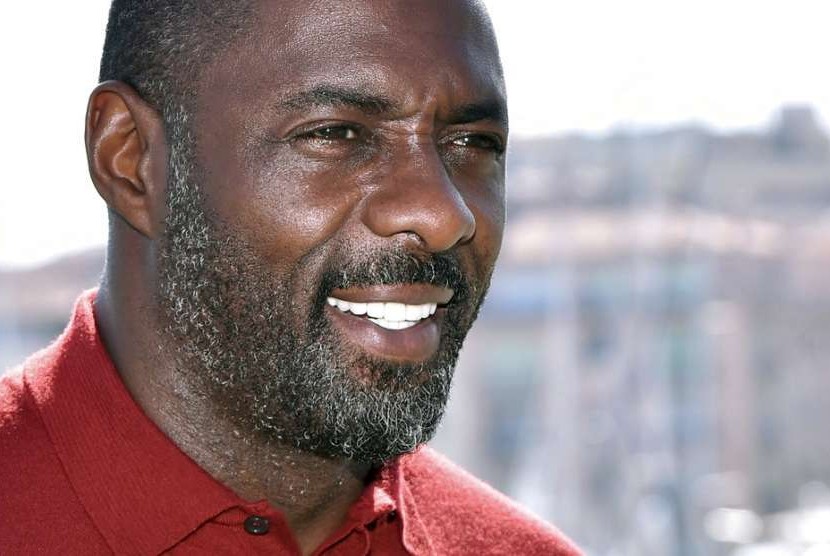 Aktor Idris Elba. Di tengah rumor akan perankan James Bond, Idris Elba bermain di film orisinal netflix, Bang!.