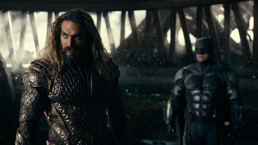 Aktor Jason Momoa (kiri) mengaku senang akan kembali beradu akting dengan Batman versi Ben Affleck (kanan) di film sekuel Aquaman 2 yang punya judul lengkap Aquaman and the Lost Kingdom. (ilustrasi)