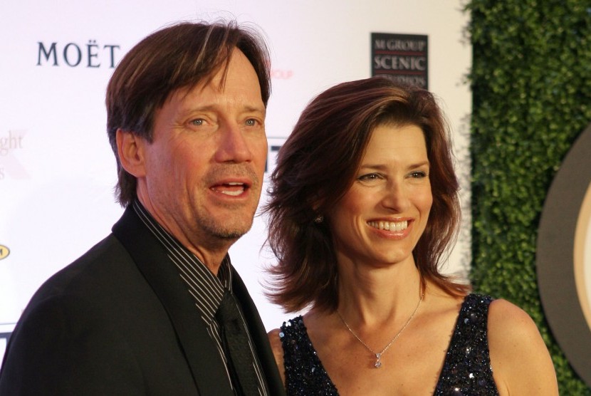 Aktor Kevin Sorbo dan istrinya.