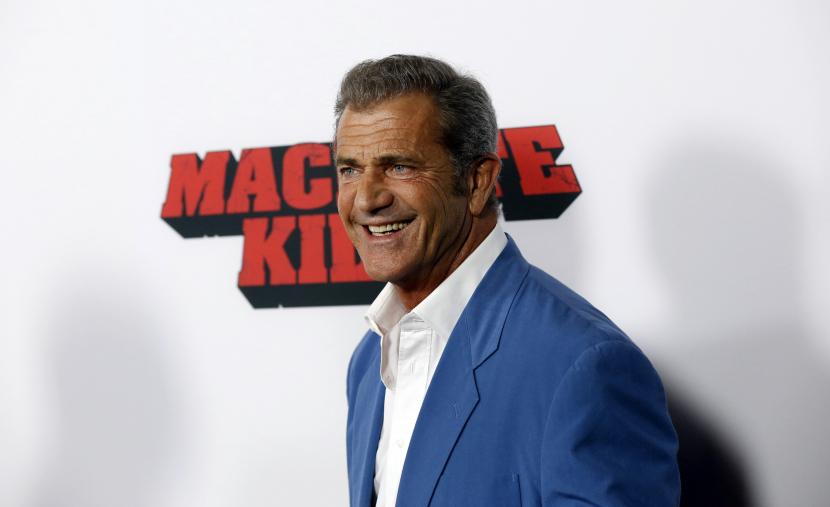 Aktor Mel Gibson merasa lebih leluasa bergaul dengan tidak mengungkapkan pilihan politiknya.