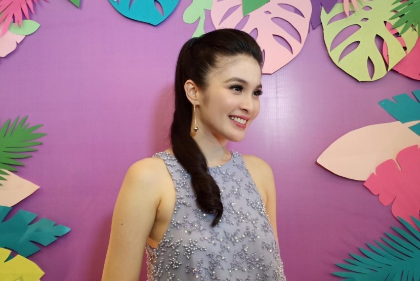 Aktris Sandra Dewi dalam wawancara media, Kamis (31/1).