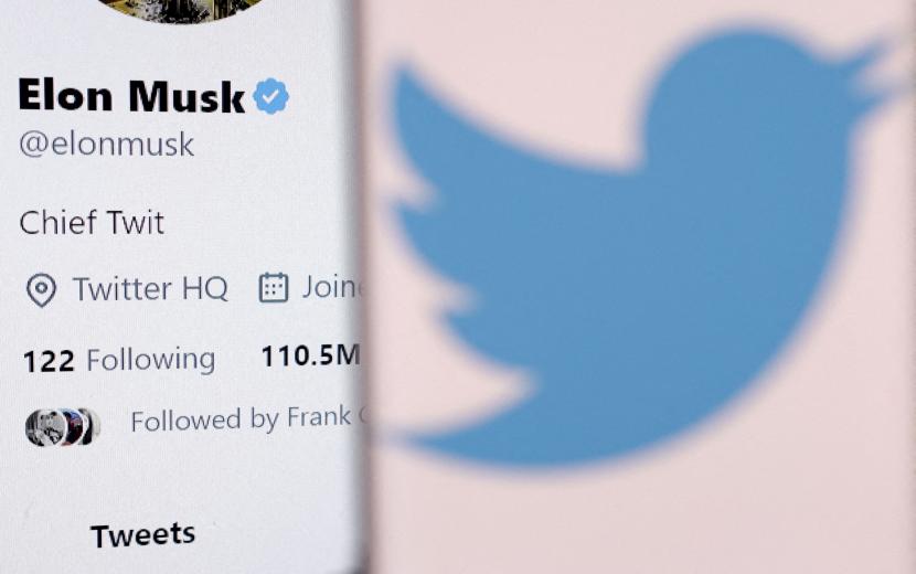 Akun Twitter Elon Musk dengan tanda centang biru. Elon Musk akan menunjuk pimpinan baru untuk mengurus Twitter. 
