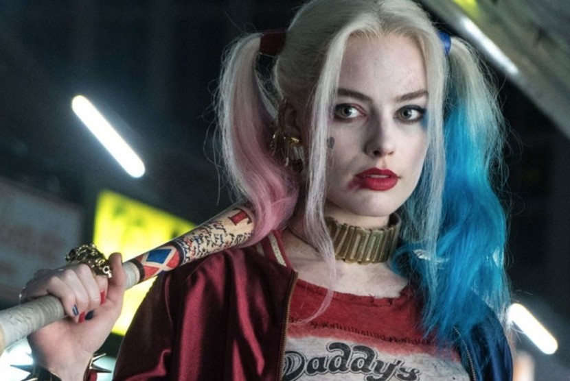 Aktris Margot Robbie saat memerankan Harley Quinn. Karakter Quinn akan diperankan Lady Gaga dalam film Joker: Folie a Deux 
