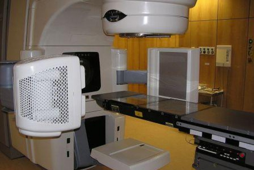 Alat radioterapi (ilustrasi)