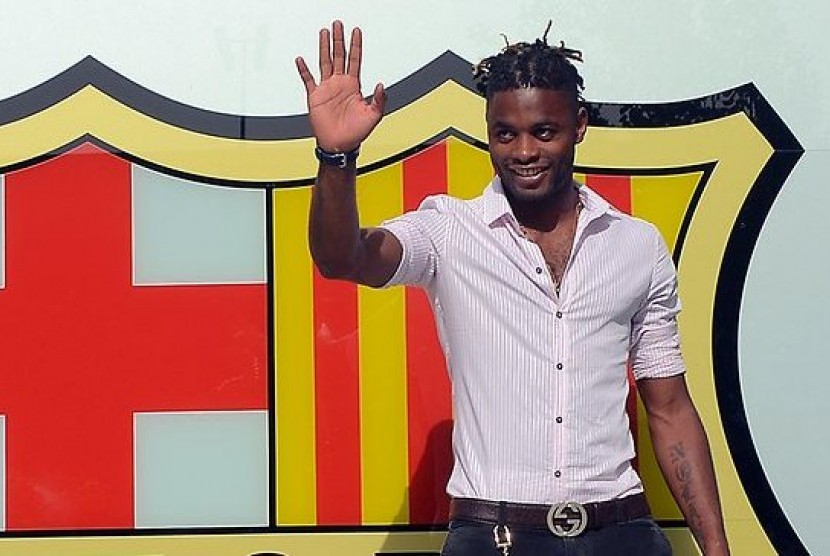 Alex Song.