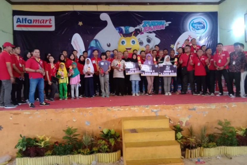 Alfamart kembali menggelar program Indonesia menggambar serentak digelar selama 22 September sampai 20 Oktober 2019, di 23 kota di seluruh nusantara. Sedikitnya 23 ribu siswa sekolah dasar (SD) dari kelas menjadi peserta lomba, dari kelas 1 sampai  6 SD.