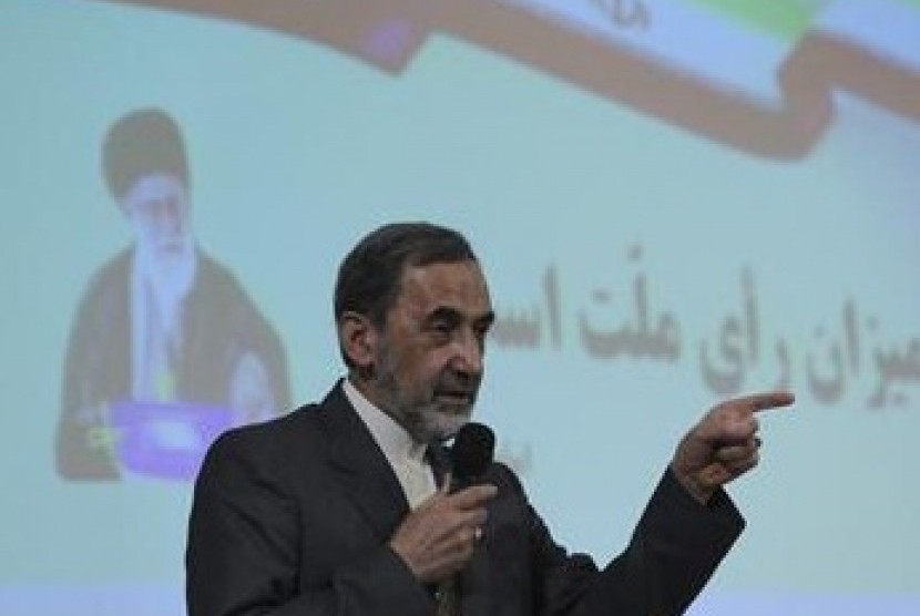 Ali-Akbar Velayati, penasihat senior Pemimpin Tertinggi Iran Ali Khamenei.