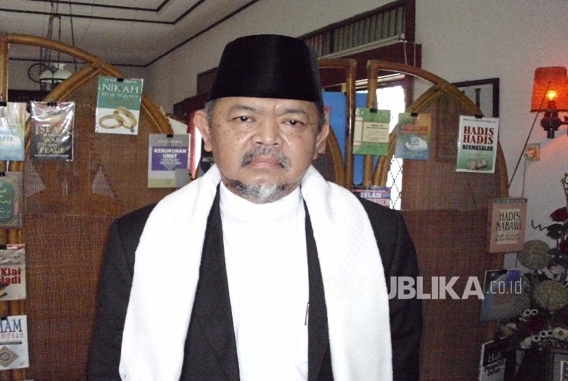 Haji Berulang Kali dan Kisah Kesederhanaan Kiai Rasimin. Foto: Almarhum Prof DR KH Ali Mustafa Yaqub MA