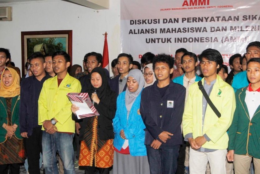  Aliansi Mahasiswa dan Milenial untuk Indonesia (AMMI) melaksanakan diskusi dan deklarasi dukungan menyikapi putusan Mahkamah Konstitusi terkait Pilpres 2019 untuk Indonesia bersatu di Gedung Joang 45, Jakarta, Jumat (28/6).