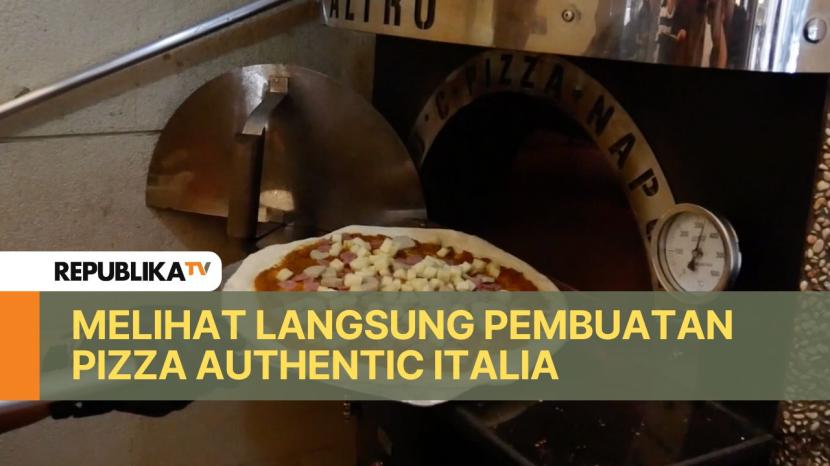  Altro Social Coffehouse and Kitchen mengajak pengunjung untuk bisa melihat langsung bagaimana proses pembuatan pizza authentic Italia.