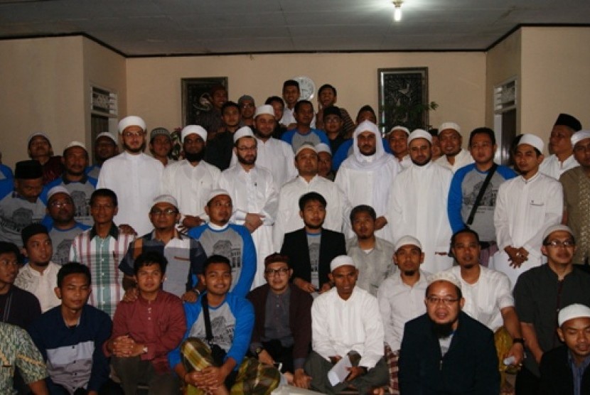 alumni dan pelajar indonesia di suriah mengikuti silaturahim nasional di bogor, 28-29 maret lalu