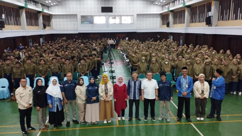 Alumni SMA Muhammadiyah 1 Yogyakarta (Ikamuhi) menggelar talkshow Cegah Narkoba dari Kita Sendiri di auditorium Grha As-Sakinah SMA Muhammadiyah 1 (Muhi) Yogyakarta, Jumat (25/8/2023). 