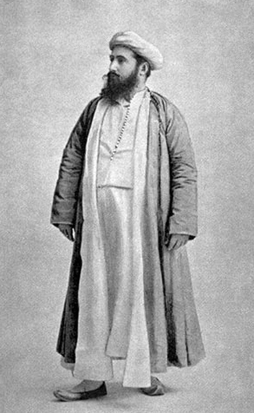 Alxander Russel, Mualaf berperangaruh dalam perkembangan Islam di Amerika.