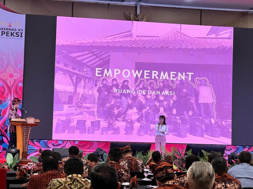 Alya Zahra Sabira (18 tahun), pemuda Kota Sukabumi terpilih mewakili 300 anak muda dalam helaran Youth City Changers Apeksi 2022 di Padang, Senin (8/8/2022).