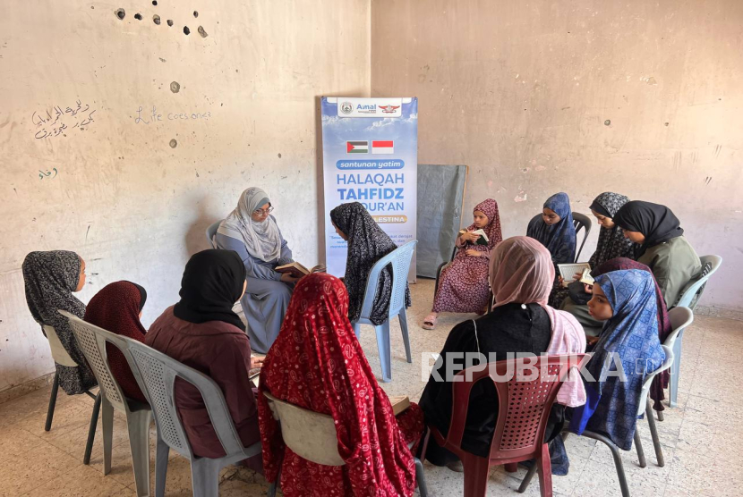 AMAL menyalurkan bantuan 500 dolar AS untuk 10 kelompok Halaqoh Tahfidz yang masing-masing beranggotakan 20 anak yatim di Gaza Utara, Palestina.  