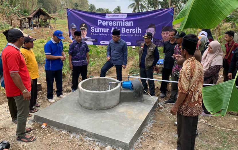 Amanah Takaful dan Berkah Jogja Berbagi meresmikan sumber air bersih di Dusun Kalidadap 1, RT 06, Desa Selopamioro, Kecamatan Imogiri, Kabupaten Bantul, DIY, Ahad (17/9/2023).