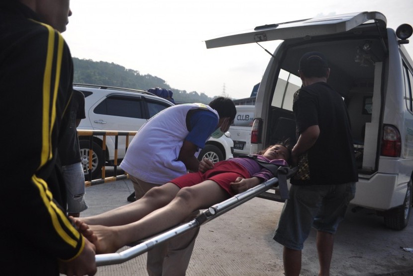 Ambulans. (Ilustrasi). PAN juga berikan sejumlah layanan gratis untuk warga Lampung