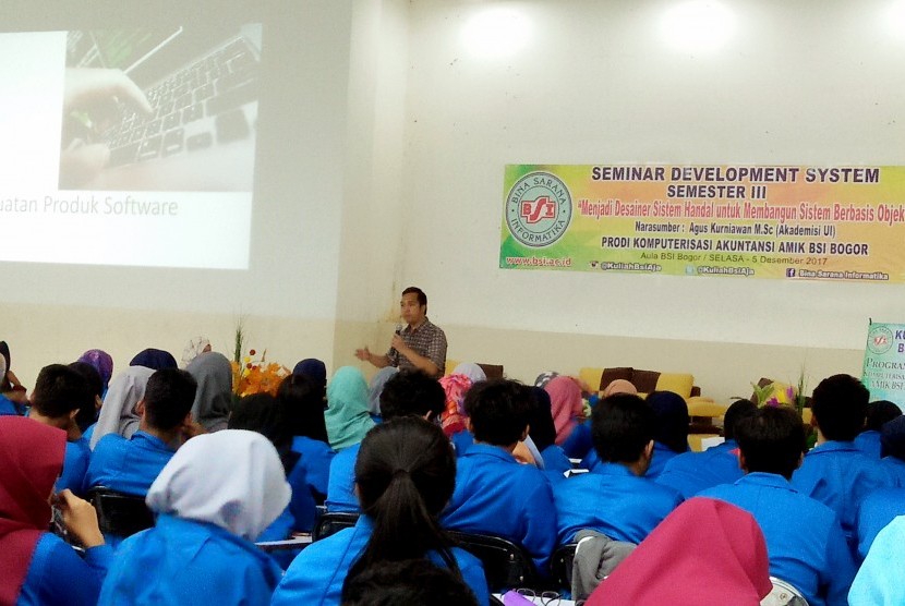 AMIK BSI Bogor Program Studi Akuntansi menggelar seminar  