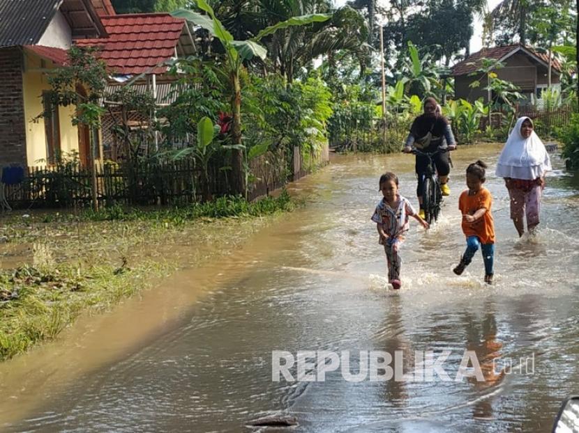 Tiga desa di pedalaman Kabupaten Aceh Barat terendam banjir. Ilustrasi.