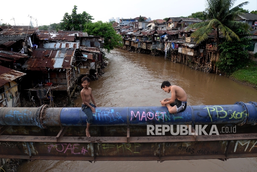 Ahok Susuri Sungai  Ciliwung Lihat Potensi Bangun Water Way 