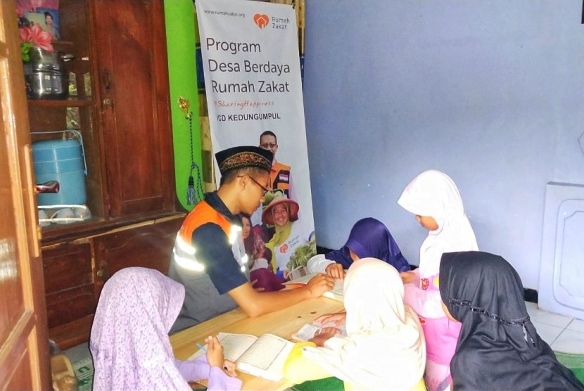 Anak-anak di esa Berdaya Kedungumpul, Temanggung, Jawa Tengah kini disibukkan dengan Program Rumah Quran.