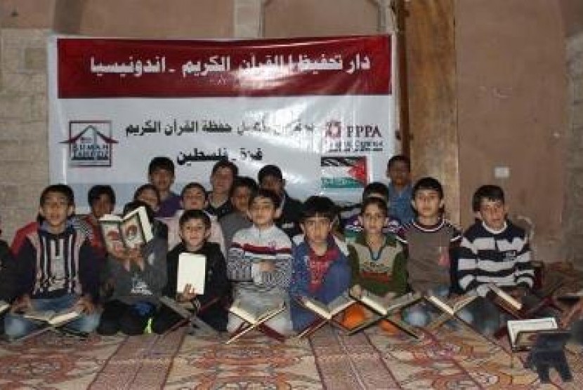 anak-anak gaza palestina belajar menghafal alquran di rumah tahfidz yang dibangun pppa daarul quran