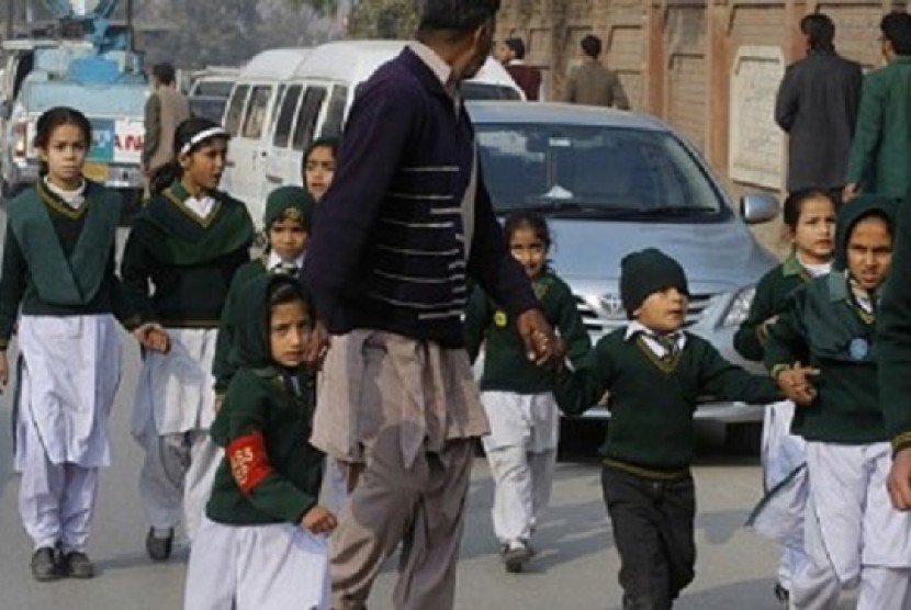 Anak anak lebih muda berhasil menyelamatkan diri dari serangan Taliban di sekolah