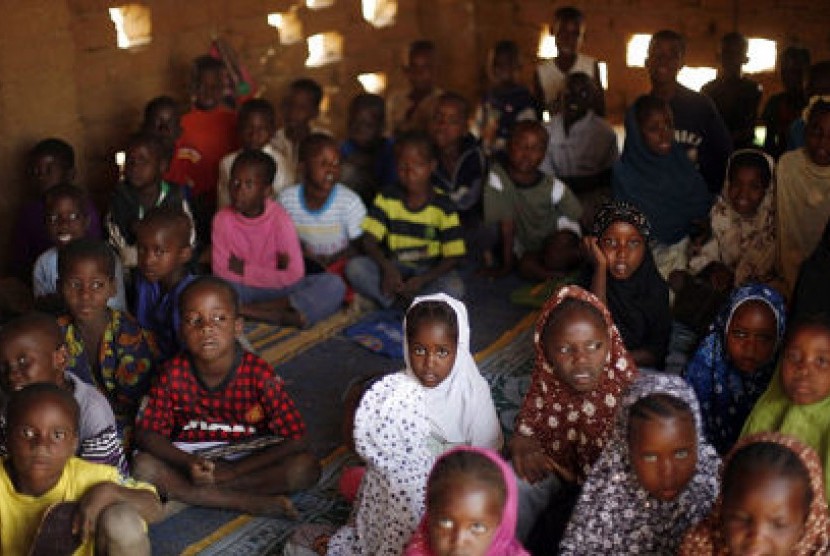 Anak-anak Mali di pengungsian