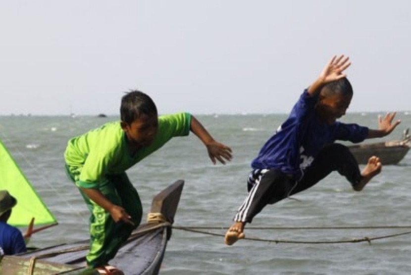 Anak-anak nelayan Muara Angke