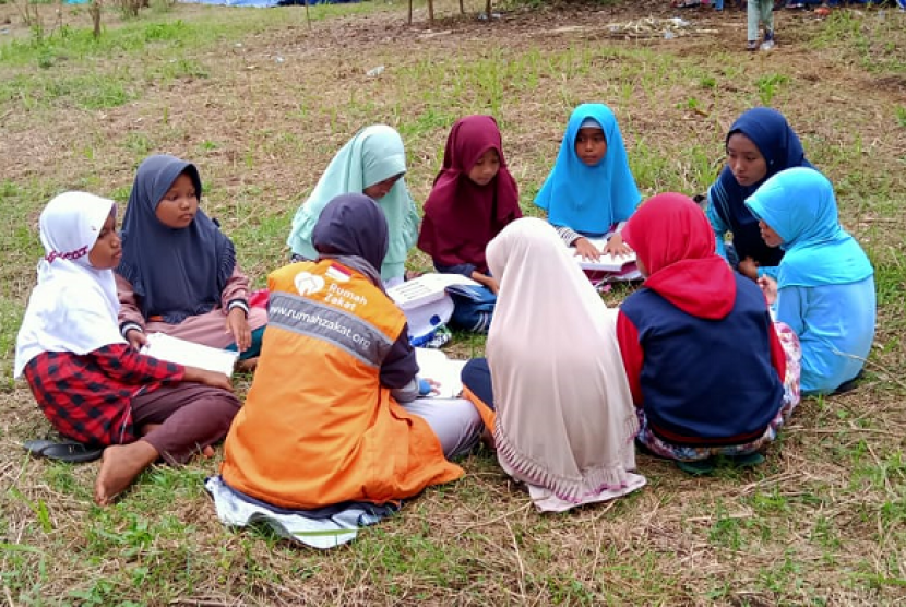Anak-anak Tial Maluku rindu mengaji di TPA.