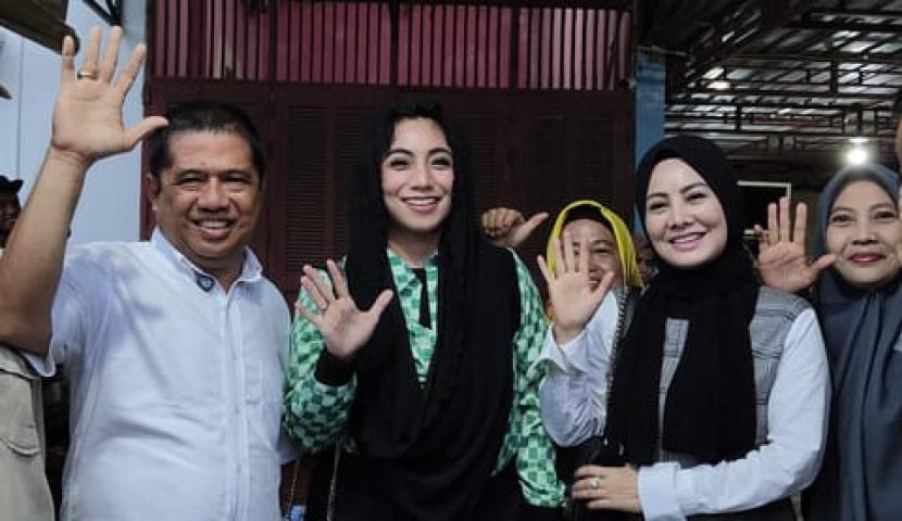 Andi Bebas Manggazali  dan Siti Rahmawati