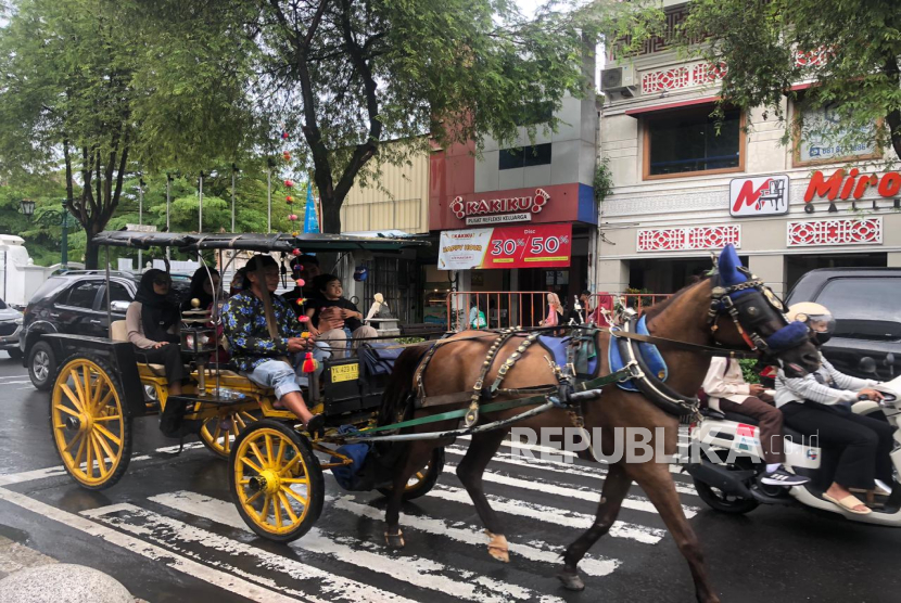 Andong Wisata di Jalan Malioboro, Yogyakarta.