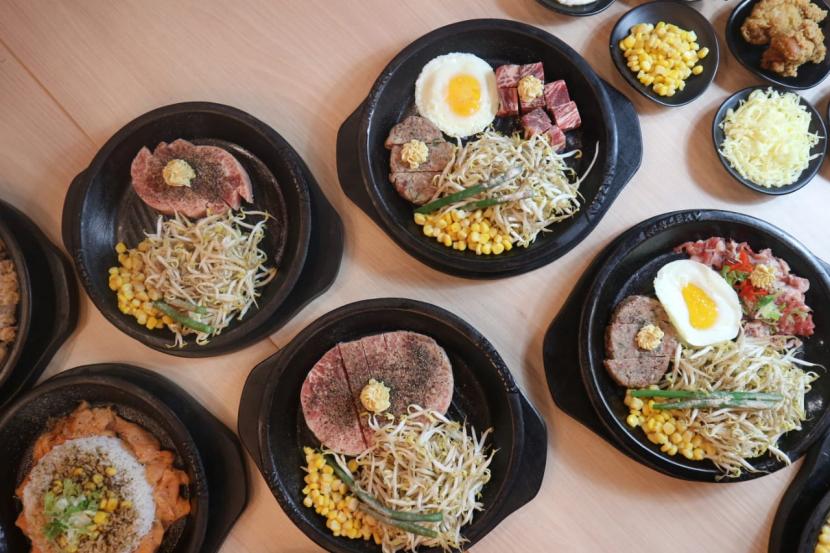 Restoran di Kota Malang diingatkan meniadakan layanan makan di tempat antisipasi virus corona.