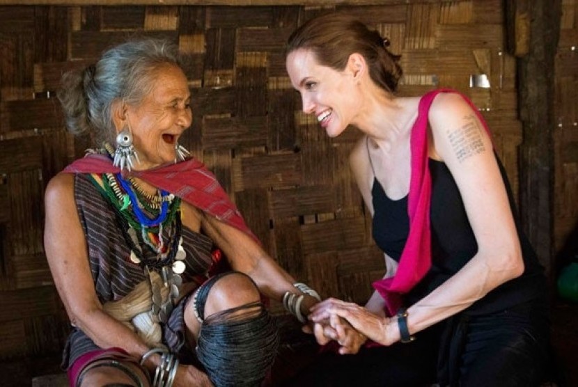 Angelina Jolie berkunjung ke Myanmar