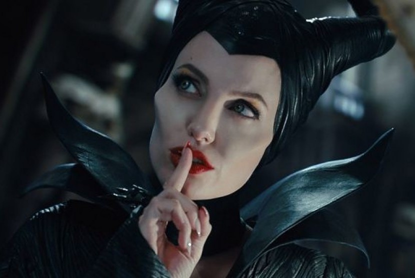 Angelina Jolie dalam Film Maleficent 2