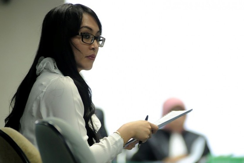 Angelina Sondakh menyampaikan tanggapan atas keterangan saksi di Pengadilan Tindak Pidana Korupsi (Tipikor), Jakarta.