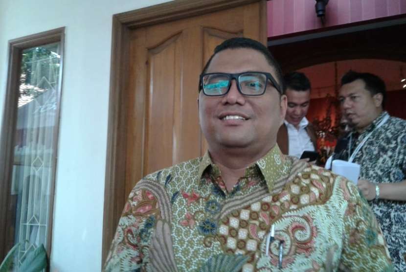 Anggota Bawaslu Fritz Siregar di Posko Cemara, Menteng, Jakarta Pusat, Selasa (18/9).