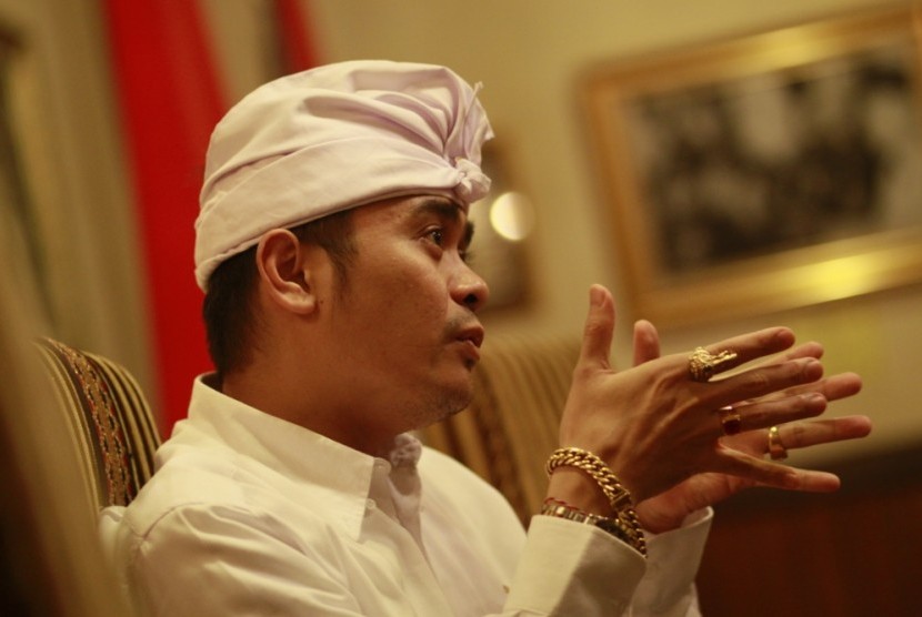  Arya Wedakarna diketahui memarah guru di depan umum dan videokan. Foto:  Arya Wedakarna.