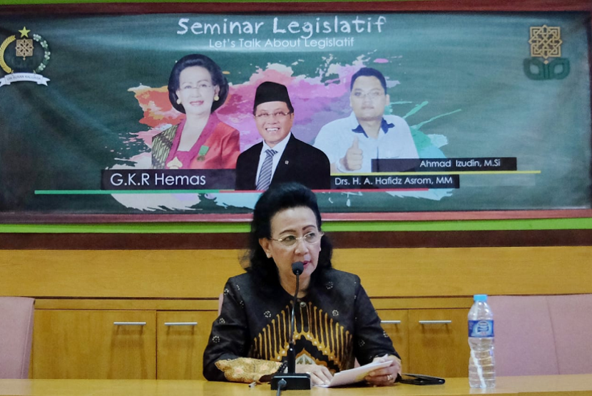 Anggota DPD perwakilan Yogyakarta GKR Hemas.