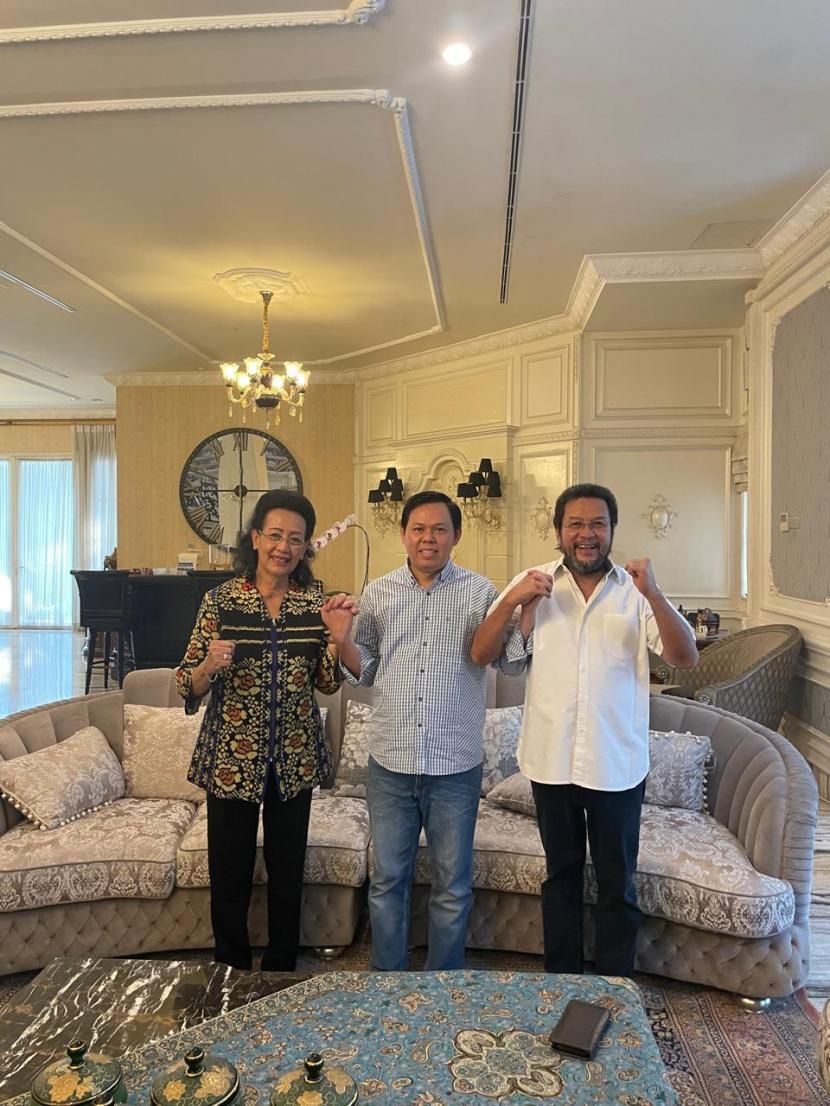 Anggota DPD RI periode 2024-2029 Sultan Baktiar Najamudin bersama Yorris Raweyai dan Gusti Kanjeng Ratu Hemas ingin maju merebut kursi pimpinan DPD.