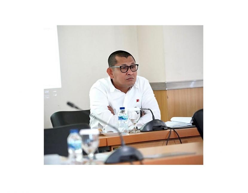 Anggota DPRD DKI Jakarta, Lukmanul Hakim geram dengan laporan banyaknya masyarakat yang menjadi korban kecelakaan akibat ruas jalan rusak di sejumlah wilayah ibu kota. 