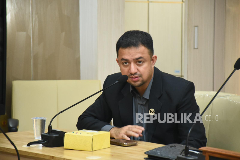 Anggota DPRD Jabar dari Fraksi Partai Golkar, Farabi El Fouz