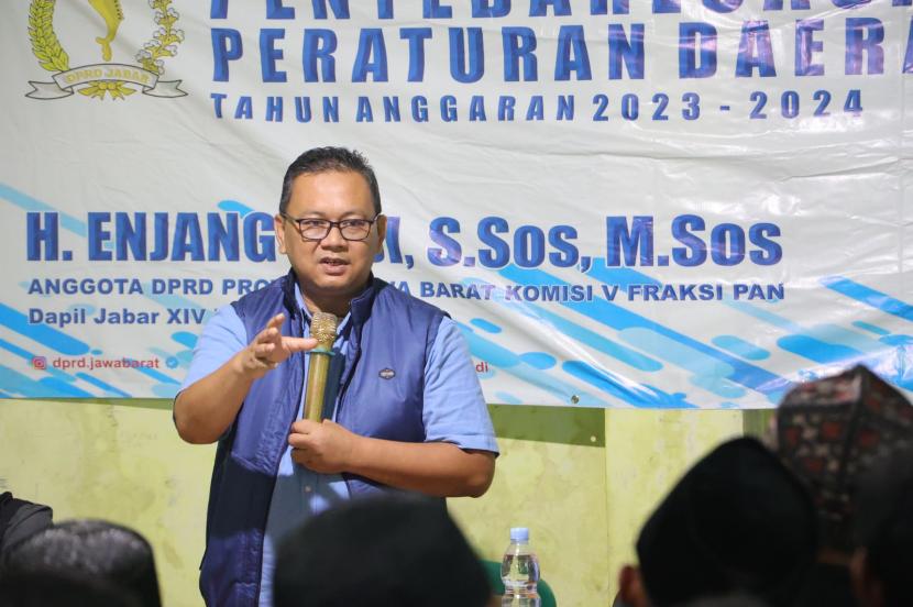 Anggota DPRD Jawa Barat dari Fraksi Partai Amanat Nasional (PAN) Enjang Tedi.