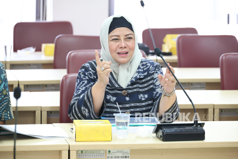 Anggota DPRD Provinsi Jawa Barat, Tina Wiryawati