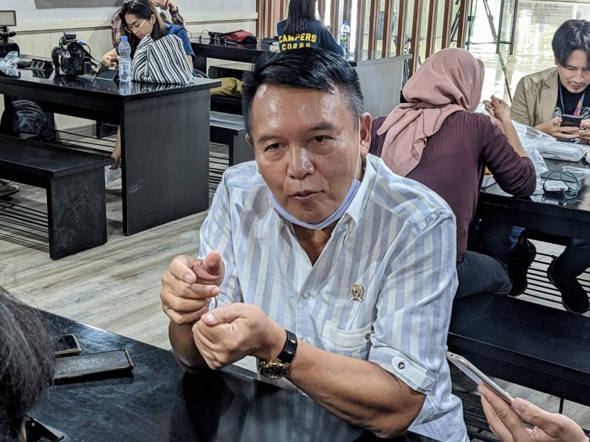 Anggota Komisi I DPR, Mayjen TNI (Purn) TB Hasanuddin, menyatakan penundaan Pemilu 2024 berlawanan dengan konstitusi 